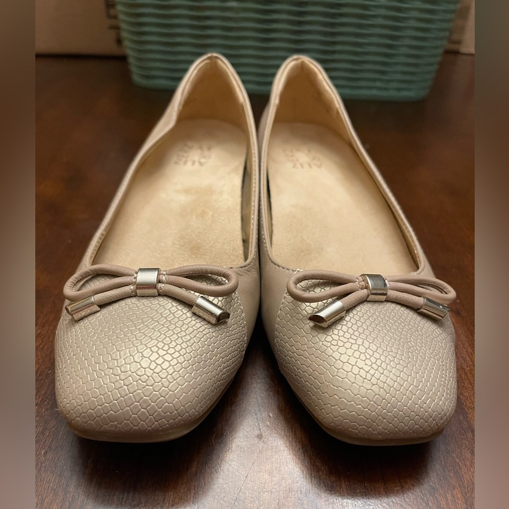 Naturalizer Gertie Leather and Snakeprint Ballet Flats with Bow Size 7M - Picture 3 of 8